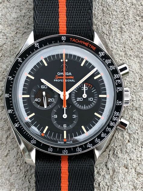 omega speedmaster speedy.